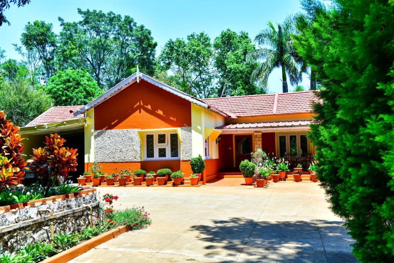 Niraamaya Blue Mountain -Chikmagalur Bed & Breakfast Tarikere Eksteriør bilde